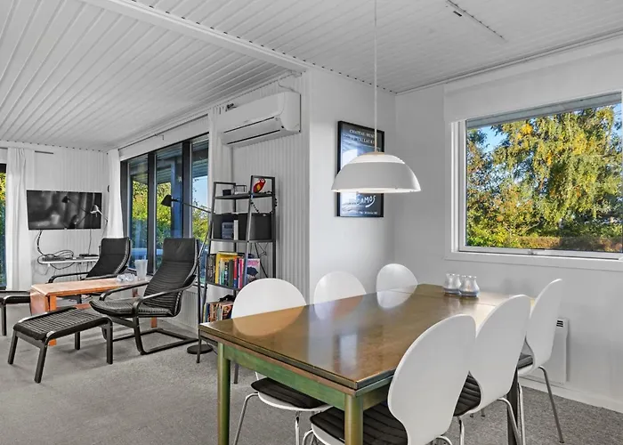 Holiday home Kajsa - 250m From The Sea By Interhome