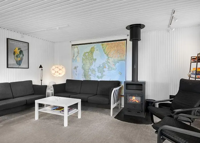 Holiday home Kajsa - 250m From The Sea By Interhome *